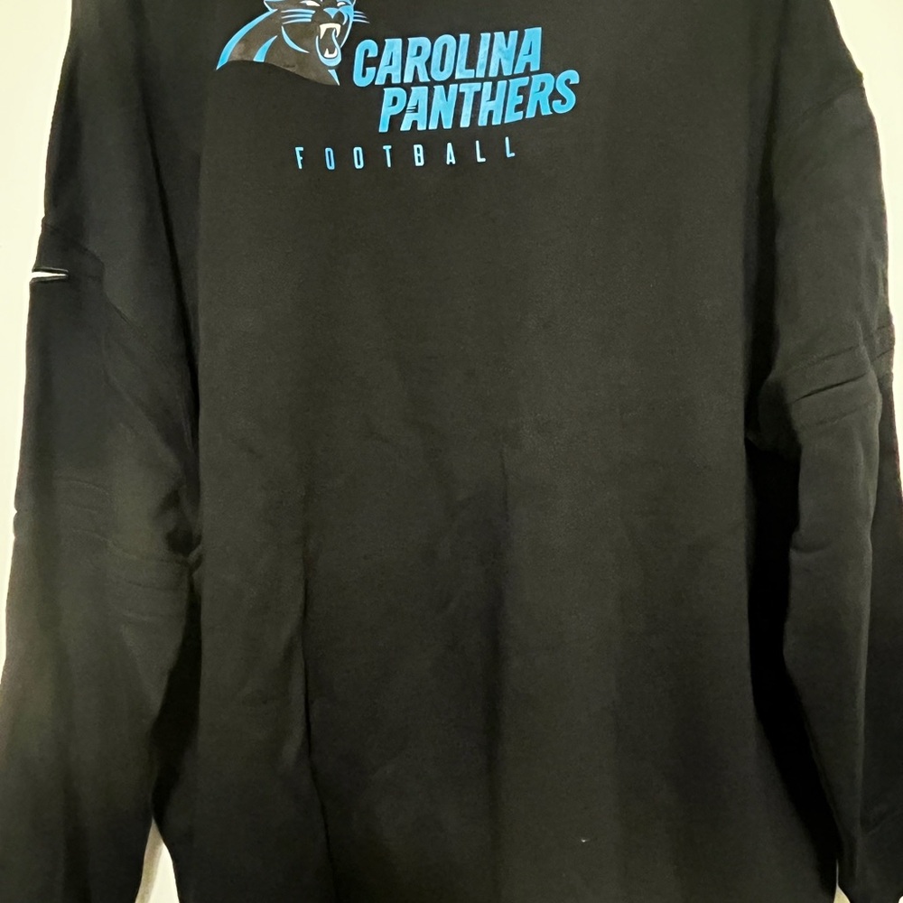 Men's Black Crewneck Sweater